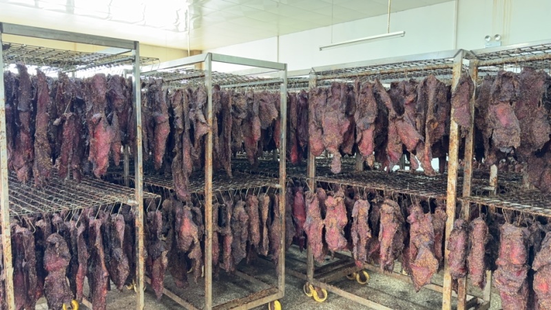 麻辣猪肉大块肉，五香猪大块肉，酱香肉，价格美丽欢迎咨询