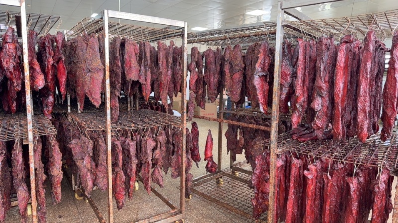 麻辣猪肉大块肉，五香猪大块肉，酱香肉，价格美丽欢迎咨询