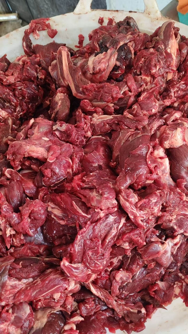 鹿碎肉脖子碎肉加工烤串宠物食品鹿肉电商