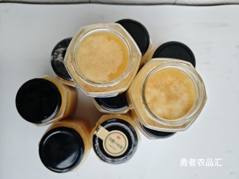 四川***无污染定点养殖一年取一次农家土蜂蜜