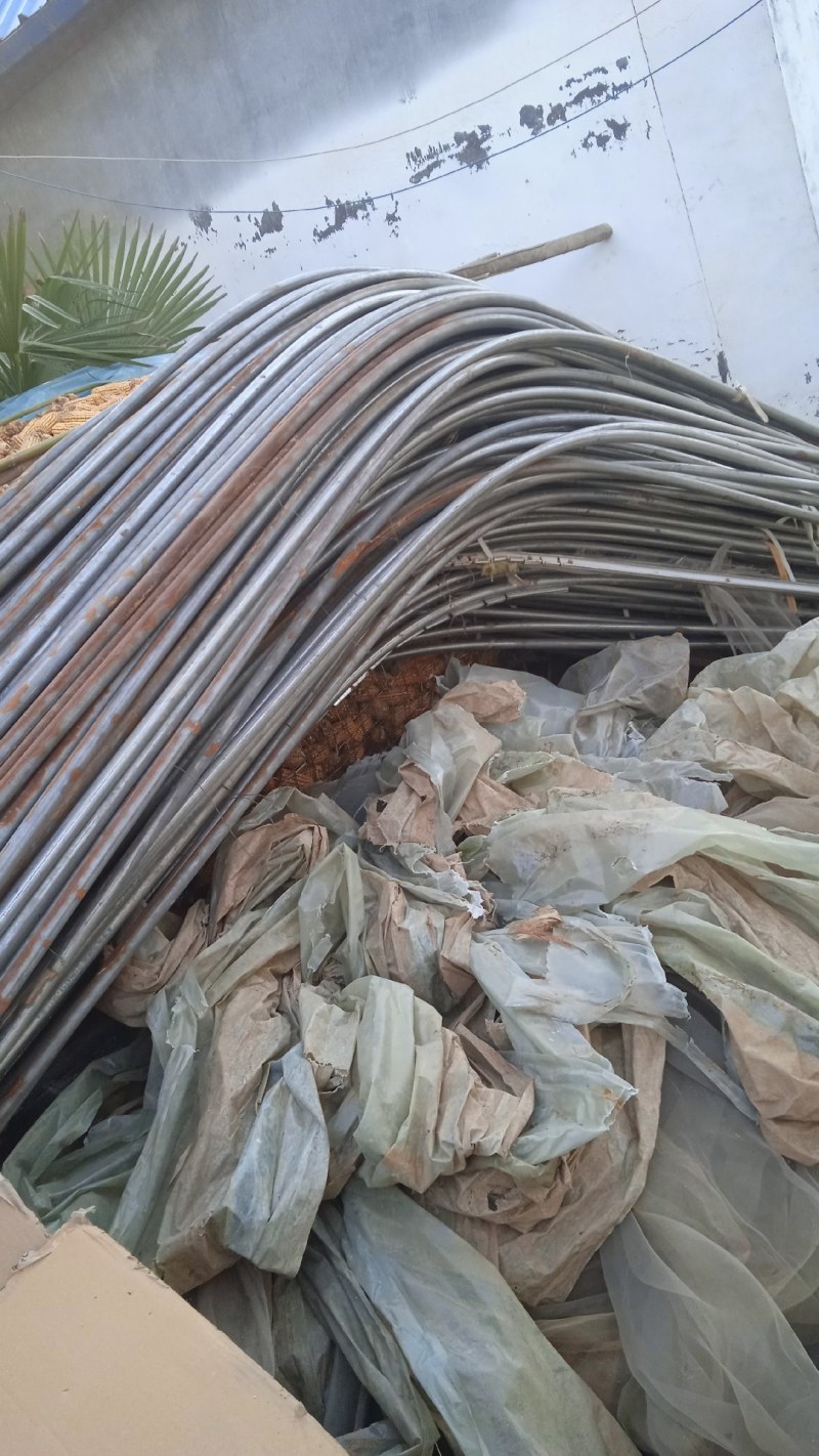 二手大棚骨架，25mm冷镀锌钢管，三纵，