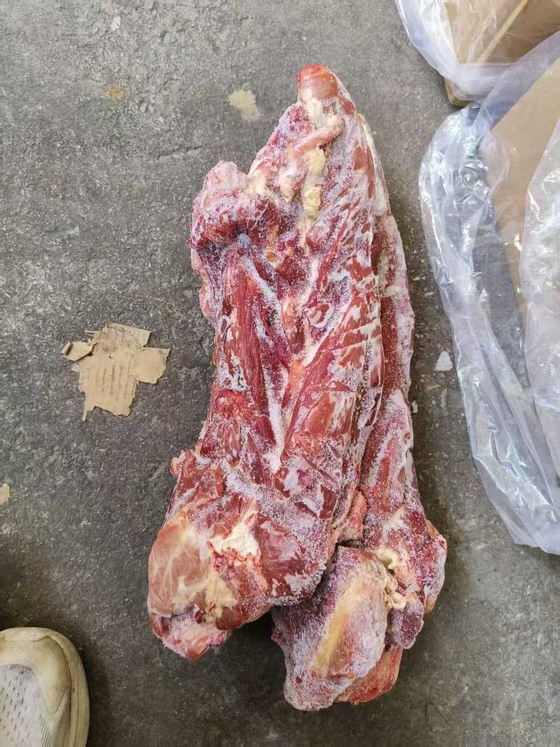 多肉牛脖骨