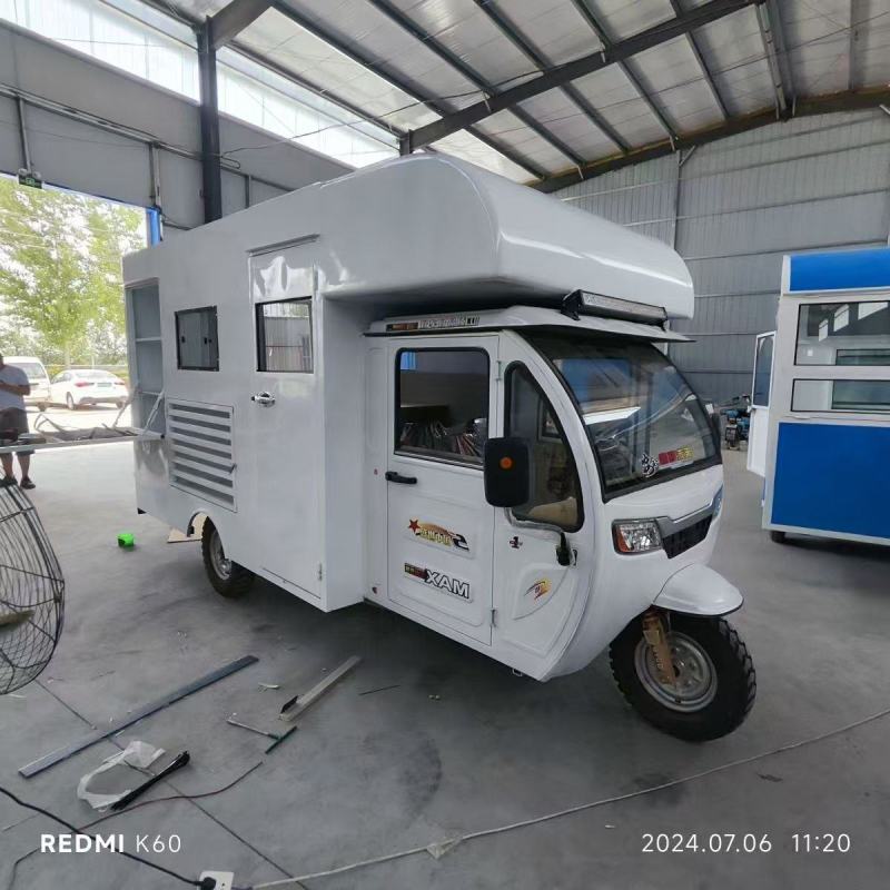 厂家批发直销原装摆摊小吃车，餐车