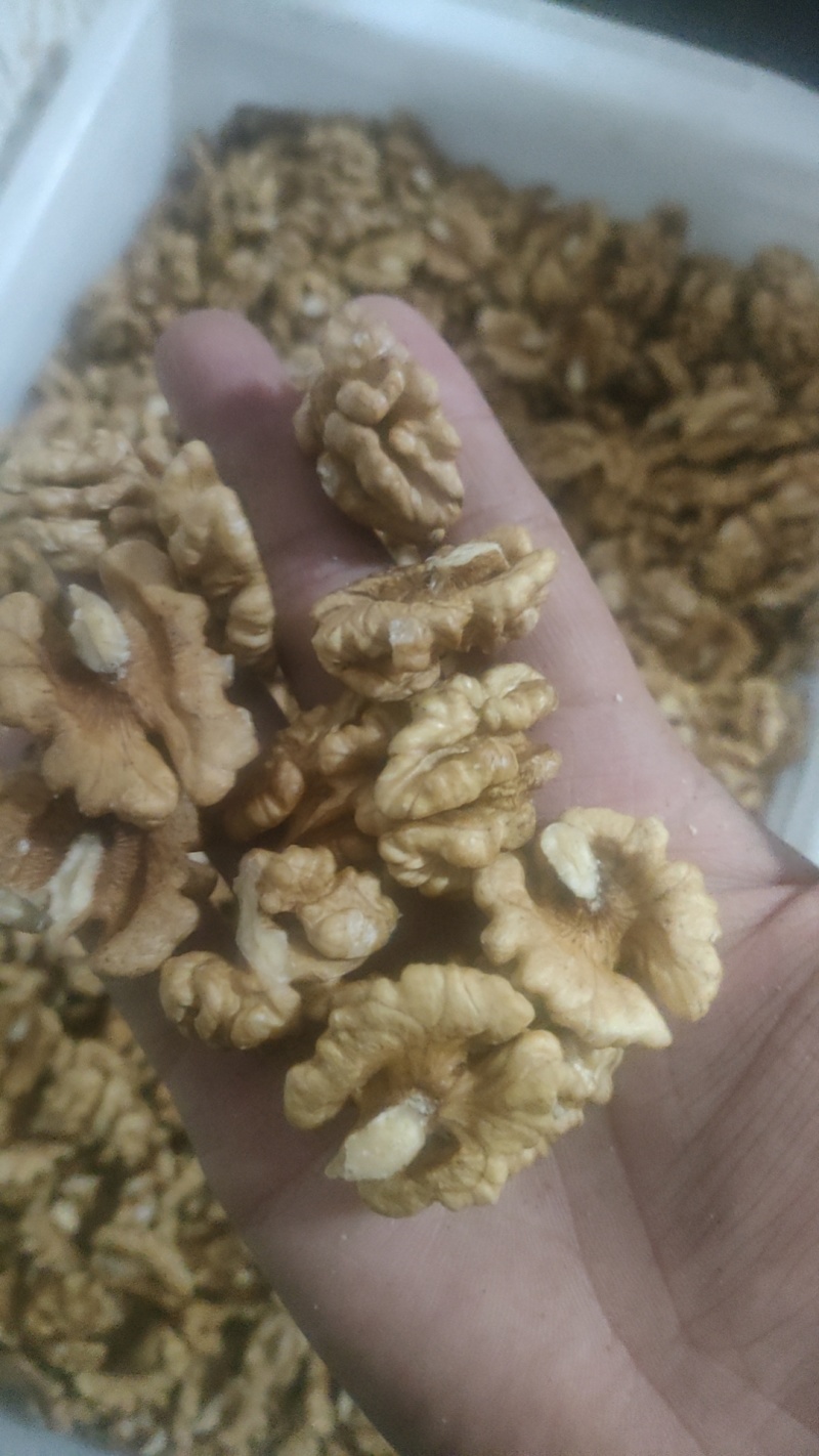 米四路，产地直供，自己加工，自己供应，货源充足，价格稳定