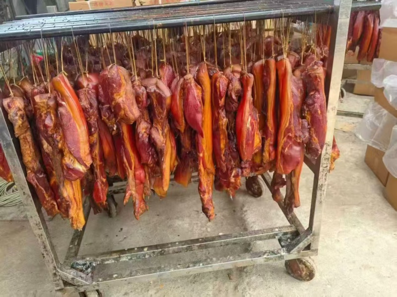 腊肉烟熏腊排五花腊肉二刀腊肉地摊赶集展销会厂家一手货源