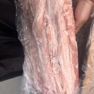 带皮五花肉一手货源工厂，一件起发的，全国直发