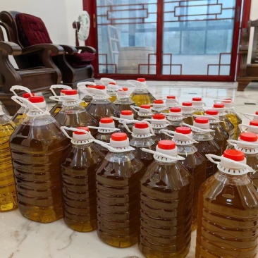 山茶油/原产地发货/农家传统工艺压榨/欢迎下单
