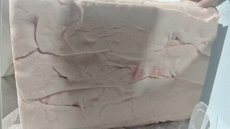 肥猪薄脊膘