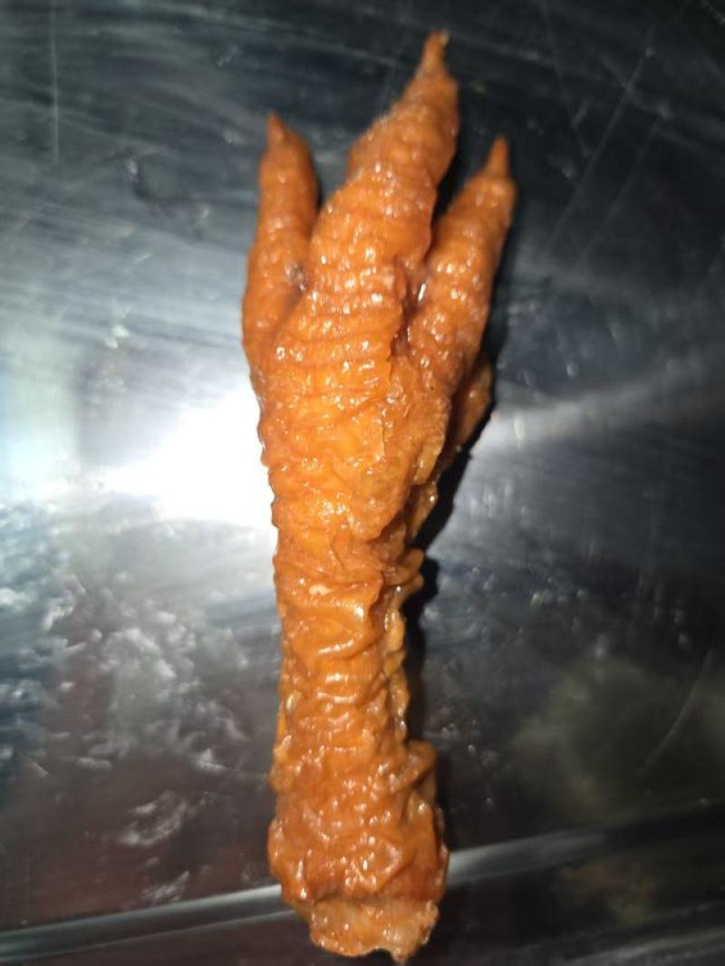 虎皮鸡爪大量上市，产地直发，品质保证，服务周到，诚信经营