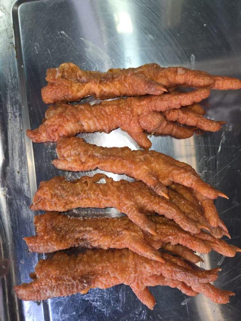 虎皮鸡爪大量上市，产地直发，品质保证，服务周到，诚信经营
