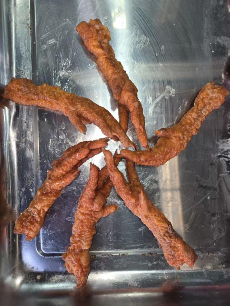 虎皮鸡爪大量上市，产地直发，品质保证，服务周到，诚信经营