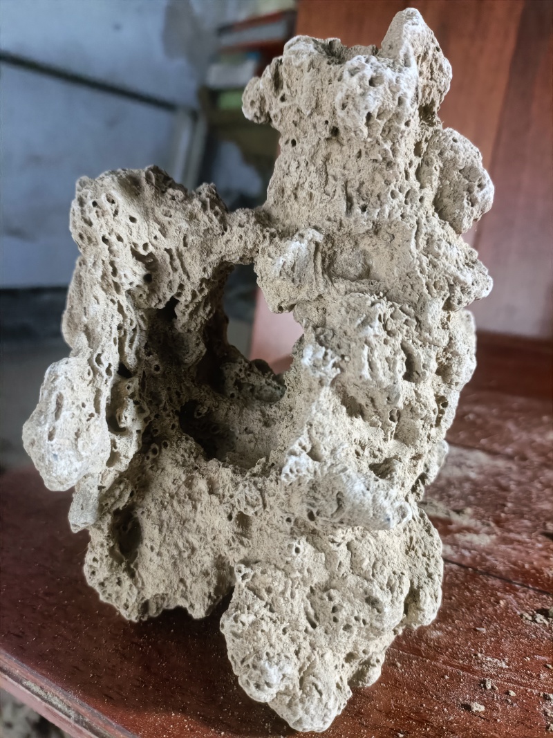 天然上水石