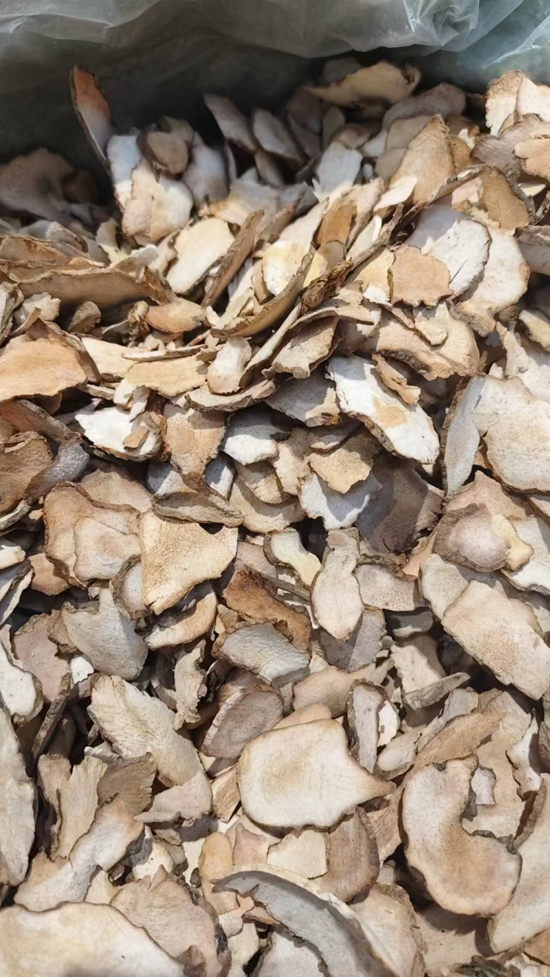 中药材土茯苓各种各样的规格，需要的老板请联系我下单哦