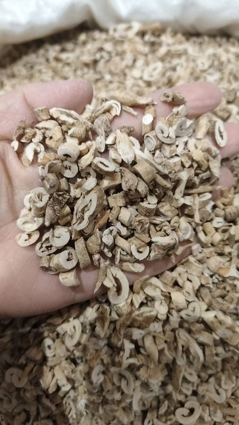 中药材白鲜皮各种各样的规格都有现货大货需要的老板可以下单