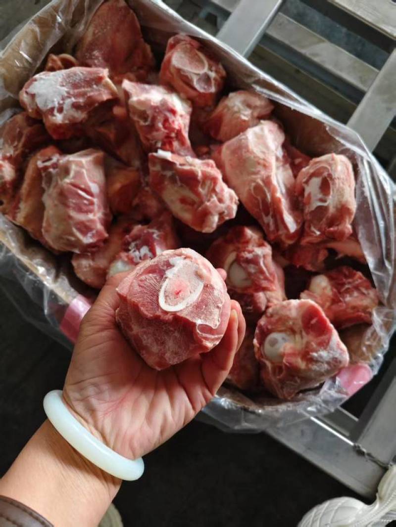 鲜分前棒骨:品质如图，开箱实拍。**推荐
