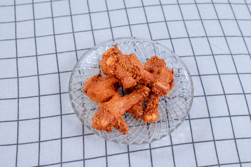 麻辣鸭小腿，口味独特，老少皆宜，适合家庭聚会，朋友聚会。