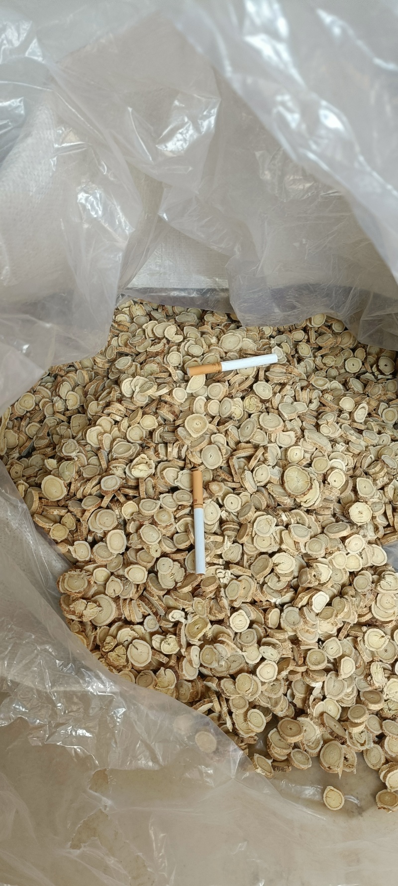 黄芪自家种植加工切片产地直发，规格齐全，欢迎联系