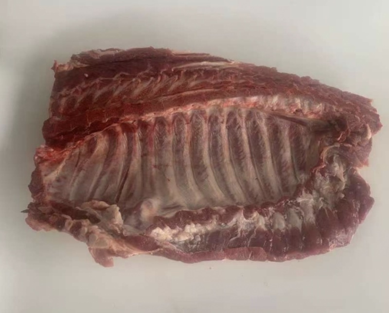 青猪通排，鲜冻青猪排骨