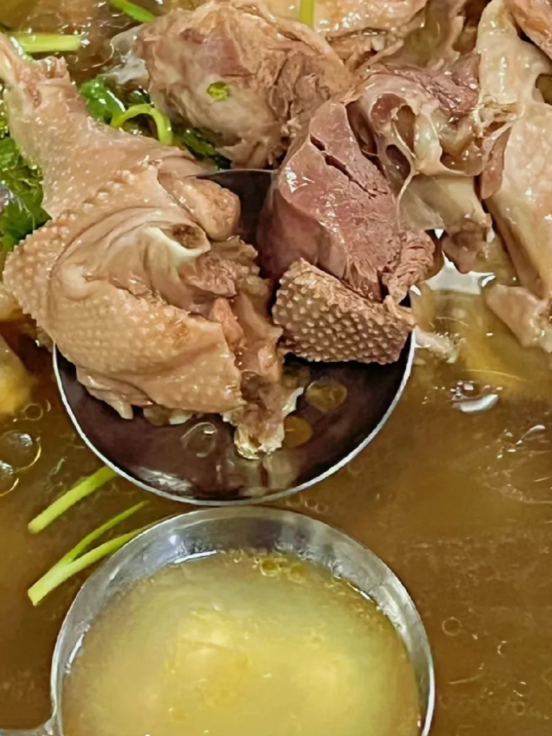 老鹅客户只认腾惠家的铁锅炖大鹅山东腾惠将成为更多客户的选