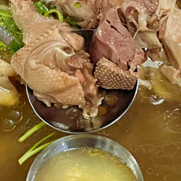 老鹅客户只认腾惠家的铁锅炖大鹅山东腾惠将成为更多客户的选
