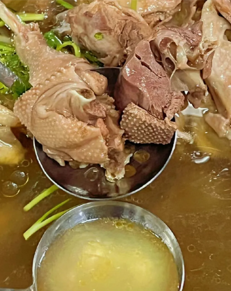 老鹅客户只认腾惠家的铁锅炖大鹅山东腾惠将成为更多客户的选
