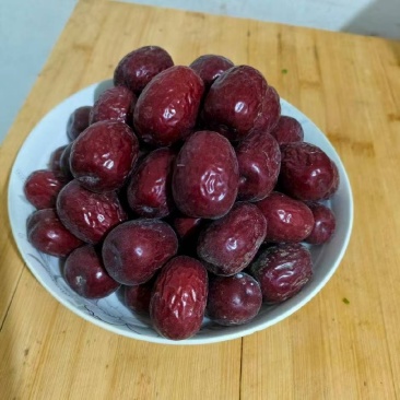 新疆库尔勒若羌县灰枣