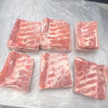 肥猪带皮五花肉块/三线五花新货鲜分抄码箱装
