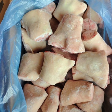 小肘子，肉质紧实，胶质更细腻，适合卤肉店，中餐厅，大排档