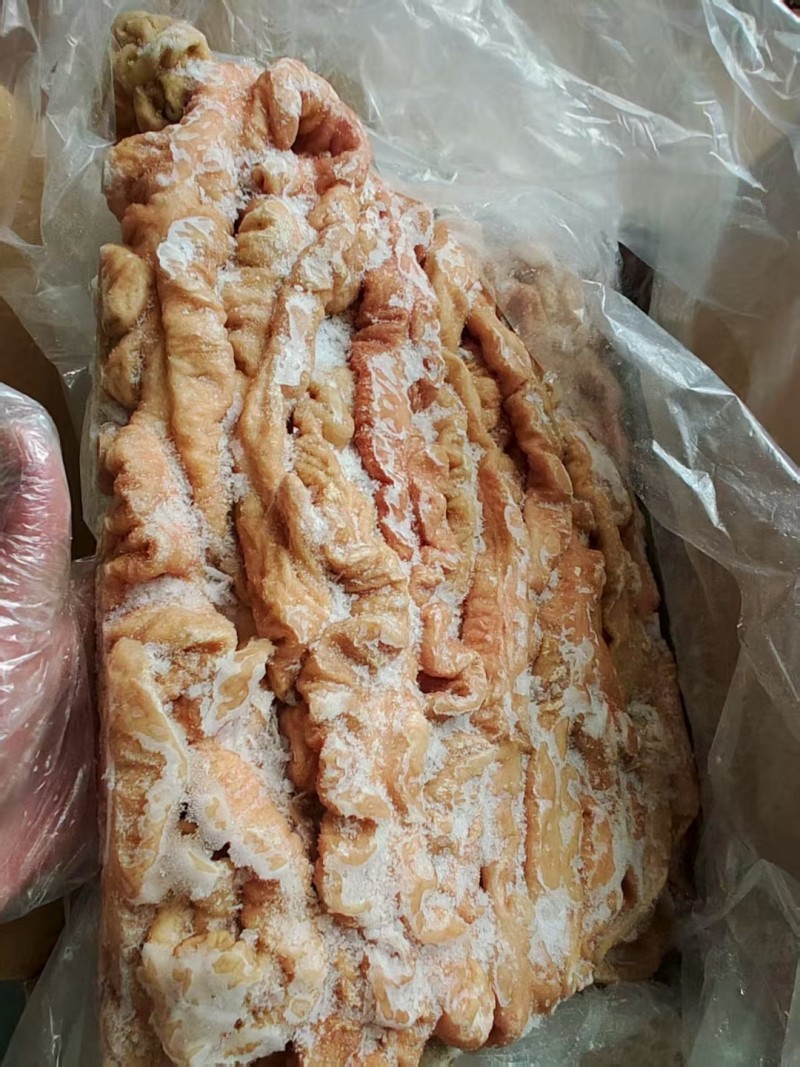 纯干大肠，特点：纯干无水分，解冻后无明显出水