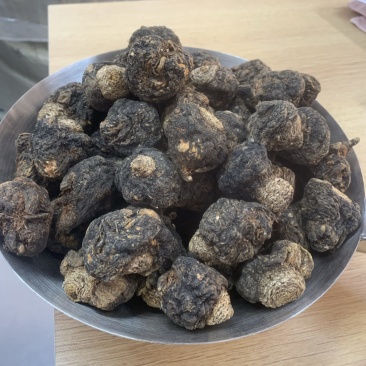 产地直发丽江黑玛咖玛卡干果干片人工挑选