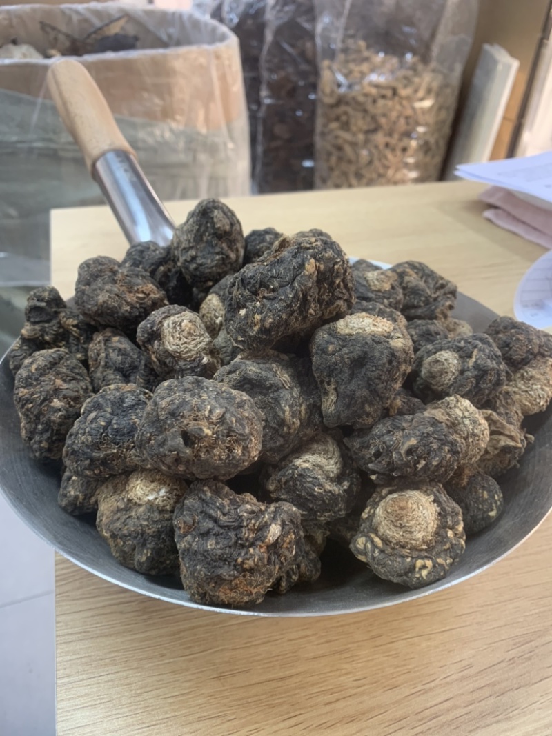 产地直发丽江黑玛咖玛卡干果干片人工挑选
