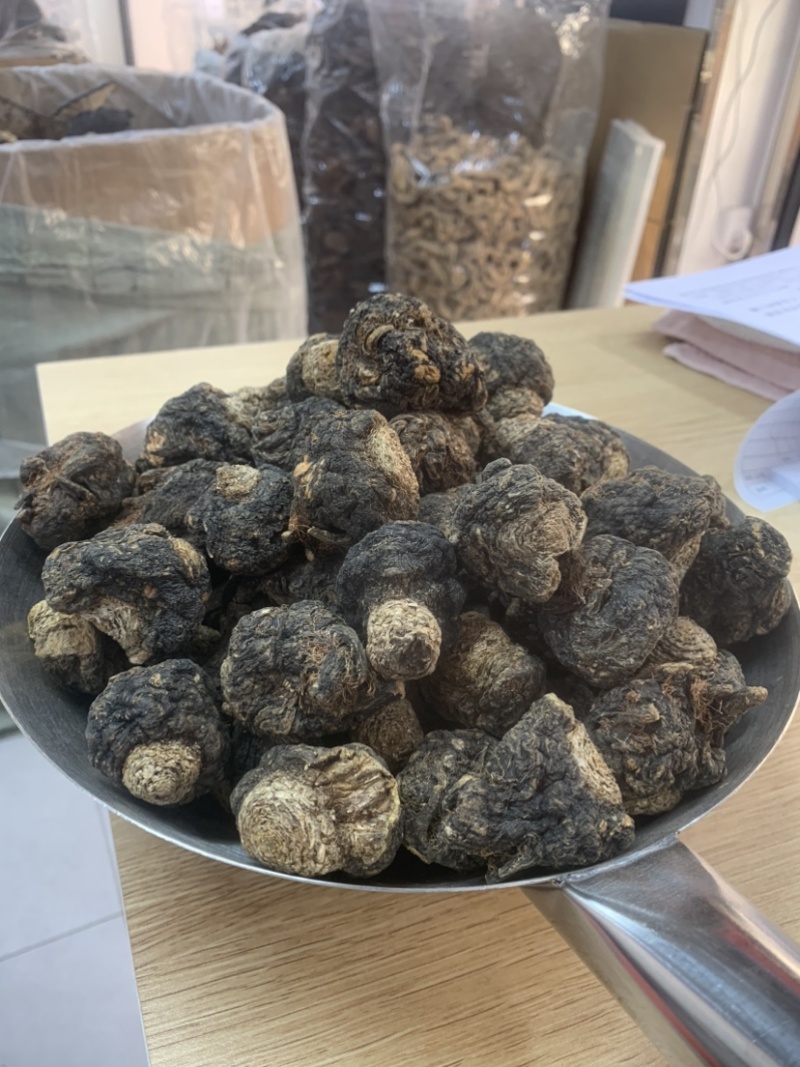 产地直发丽江黑玛咖玛卡干果干片人工挑选