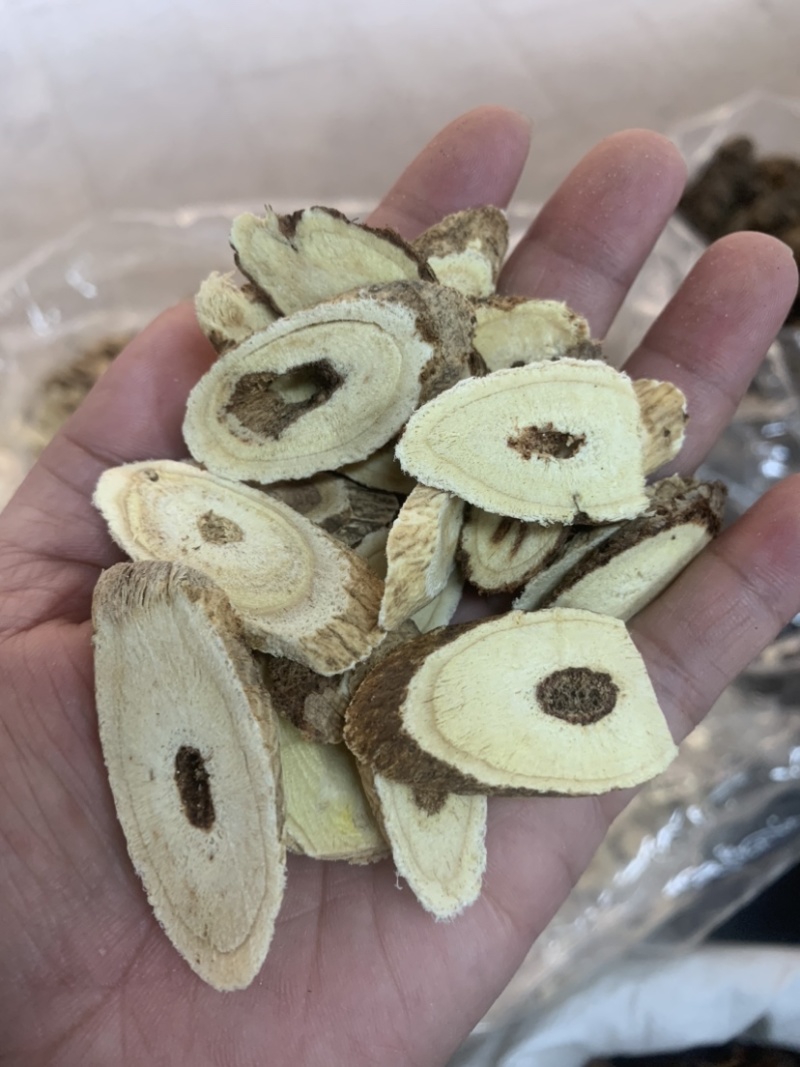 野生老黄芪带龙眼片纯干全无硫一手货源长期稳定供货