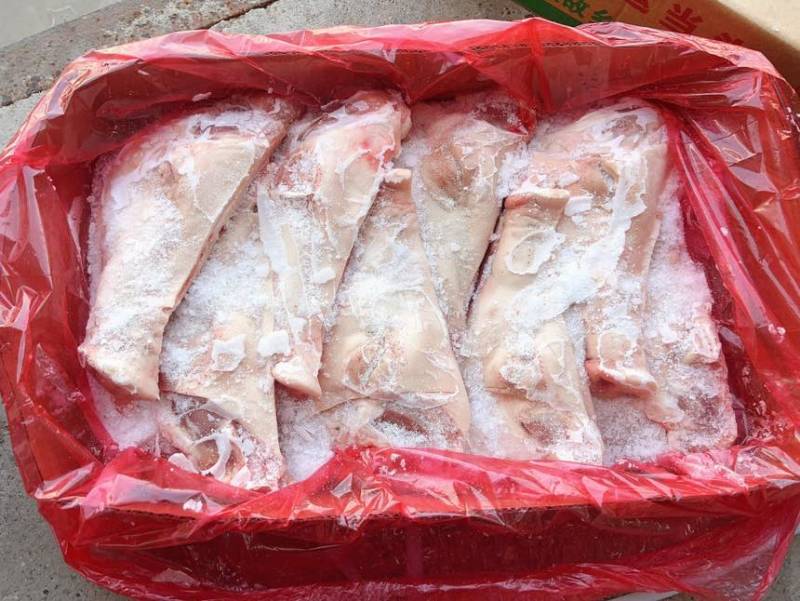 分割肉，猪头猪副产品鸿运当头每件净重16斤