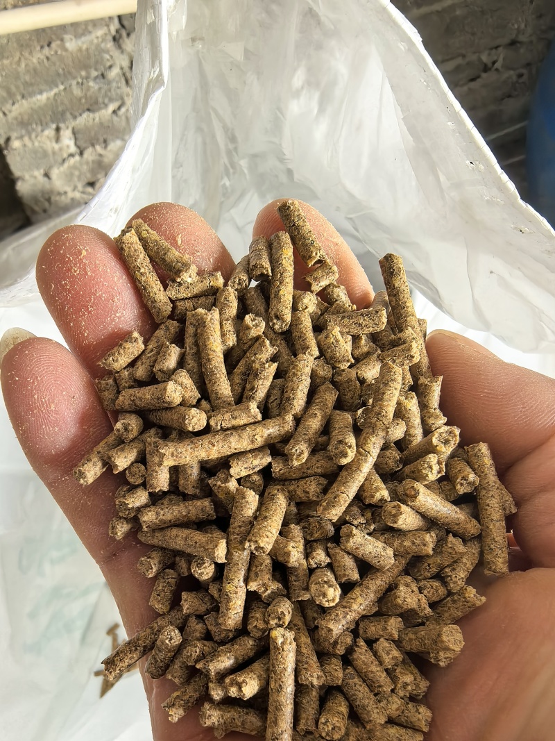 颗粒饲料，货源充足，产地直发，欢迎咨询