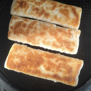 河间特色驴肉火烧饼皮半成品，适合商用开店