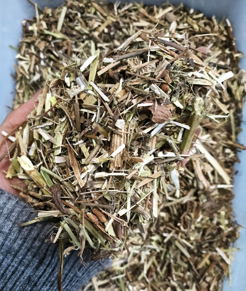 花生秧过筛除尘工厂直销黄绿色无土少膜无霉变牛羊