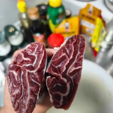 牛腱子心