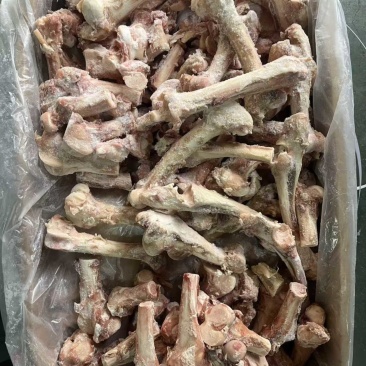 熬汤羊棒骨