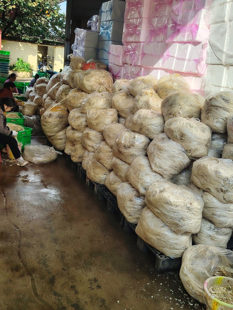 云南苤菜根大韭菜根撇菜根佤味鸡脚配料