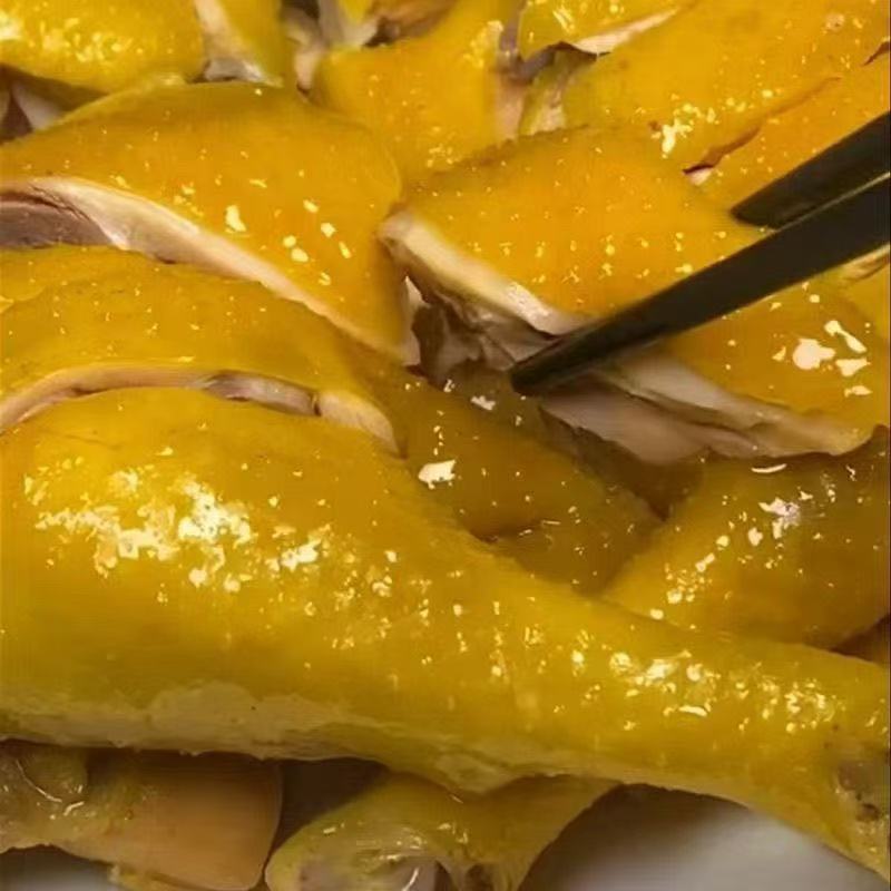 白条鸡（屠宰检疫）鲜杀静膛，量大从优，欢迎来电。