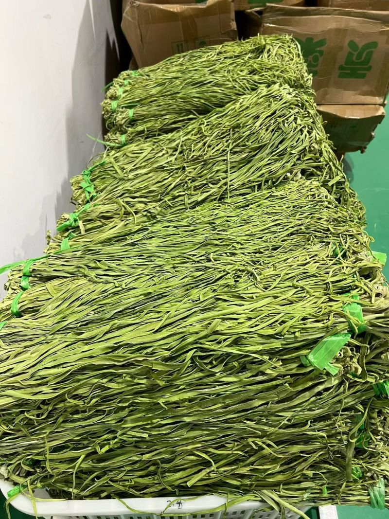大理宾川贡菜大量上市中，贡菜青笋跟贡菜成品都有。价格随行