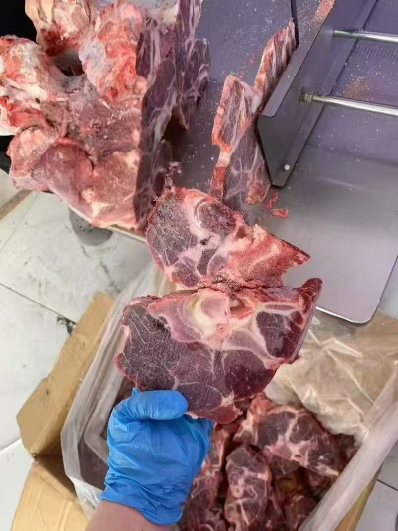 原切牛脖骨