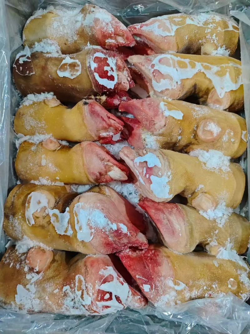 【牛蹄腕腕】当地草原黄牛的蹄加，火燎水褪都有，干净无碱！