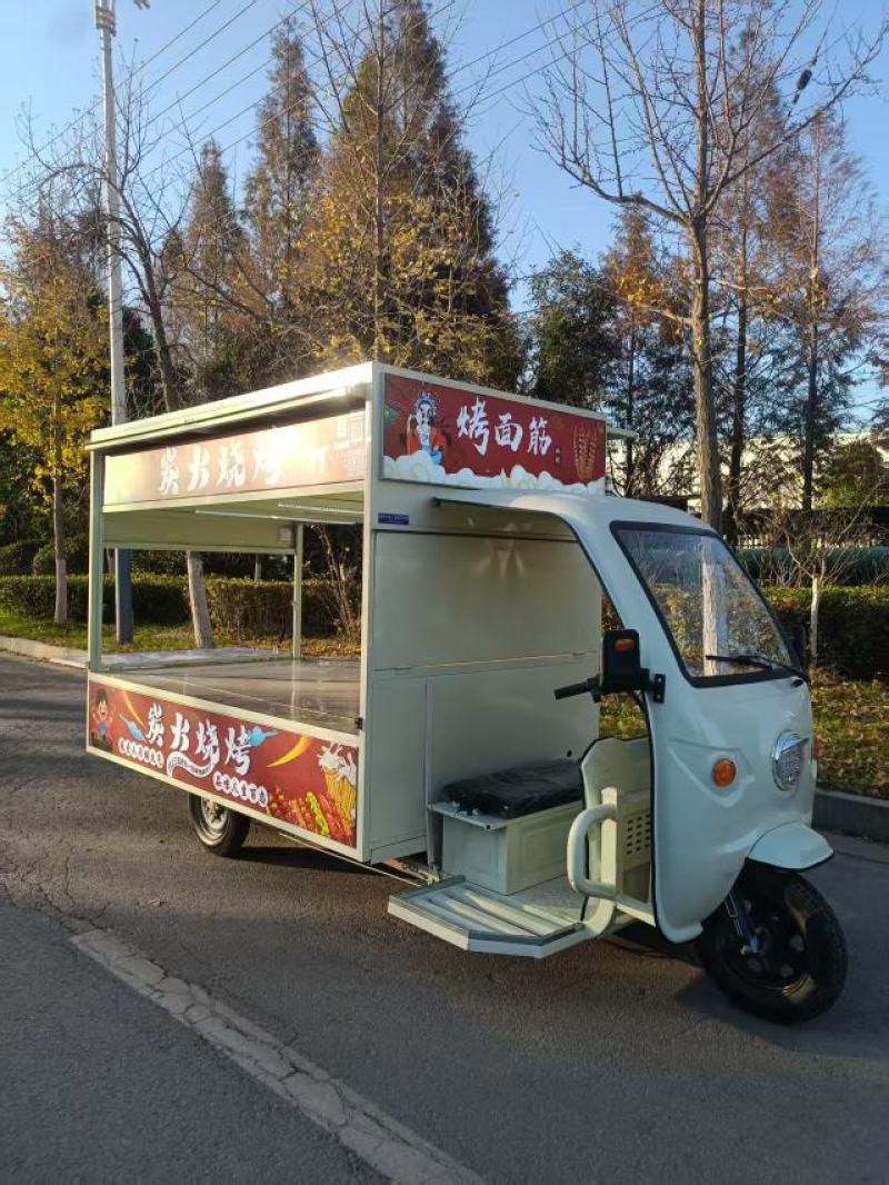 厂家批发直销原装摆摊小吃车，餐车