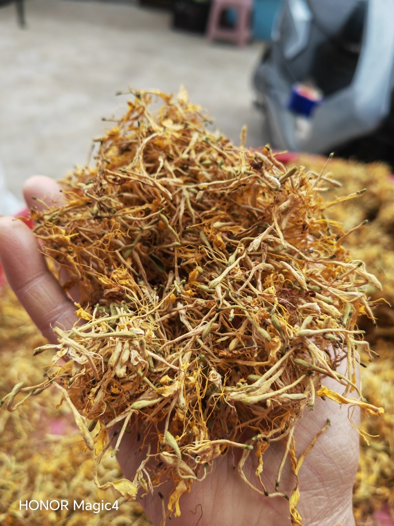 贵州安龙金银花，大开花，无硫，机器烘干的，颜色好