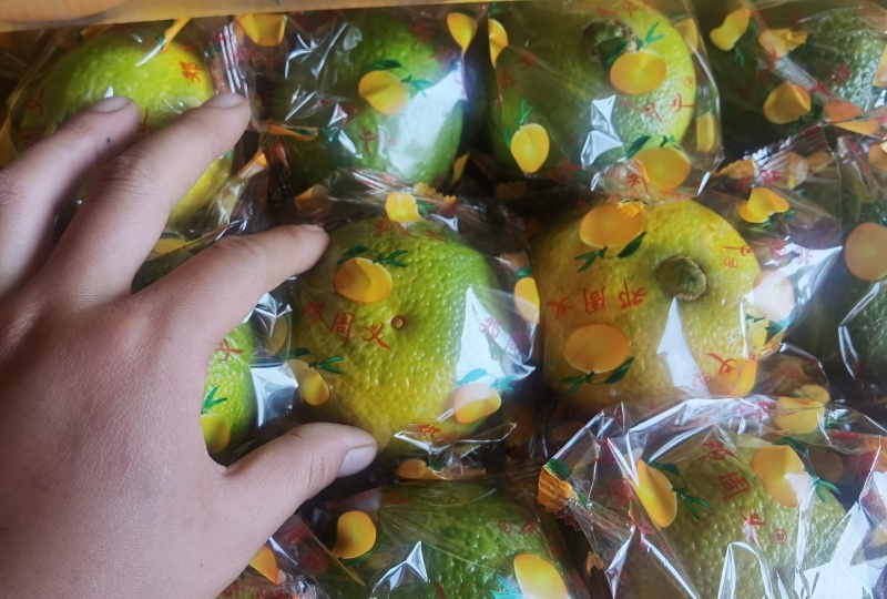 建阳特产，源头厂家直销，价格优惠，8以上精品果，水分充足