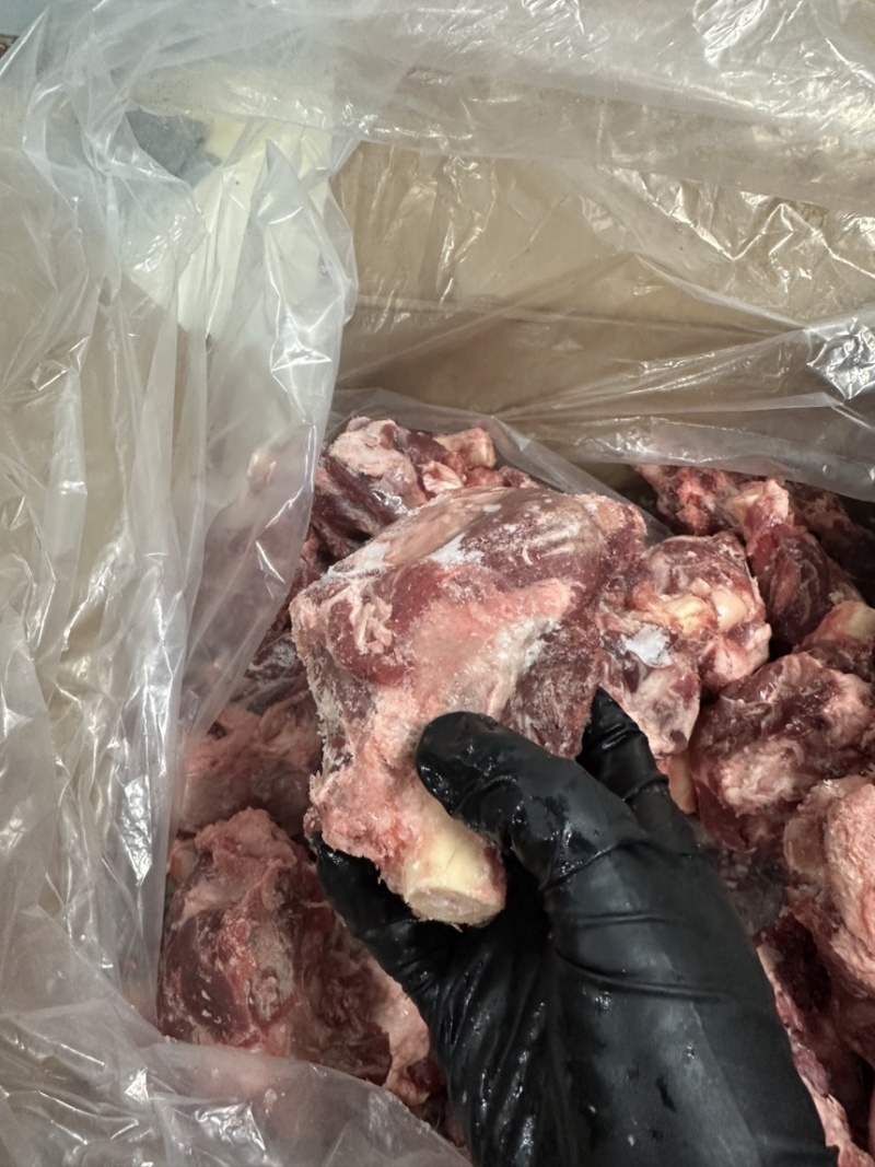 满肉羊棒骨，货源充足，手续齐全，全国发货，需要联系。