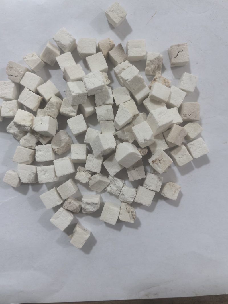茯苓云南茯苓统货丁东弘药材批发一手货源