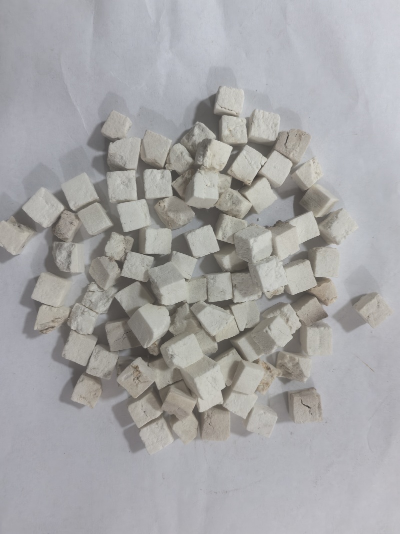 茯苓云南茯苓统货丁东弘药材批发一手货源